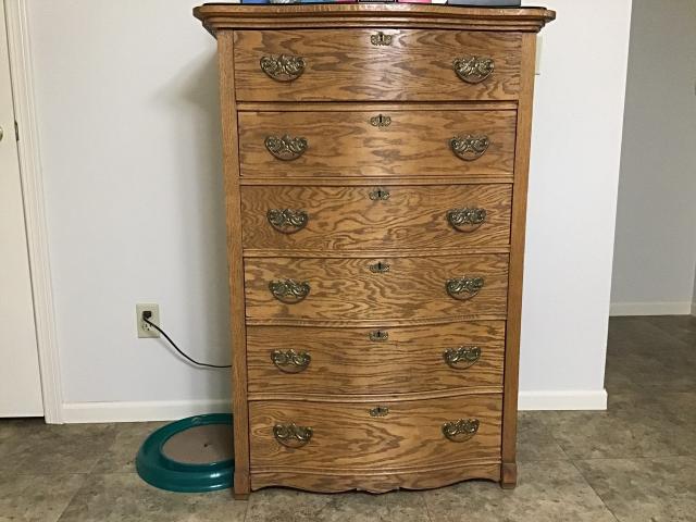 Antique Highboy 6 Drawer Curved Front In Waupaca Waupaca County